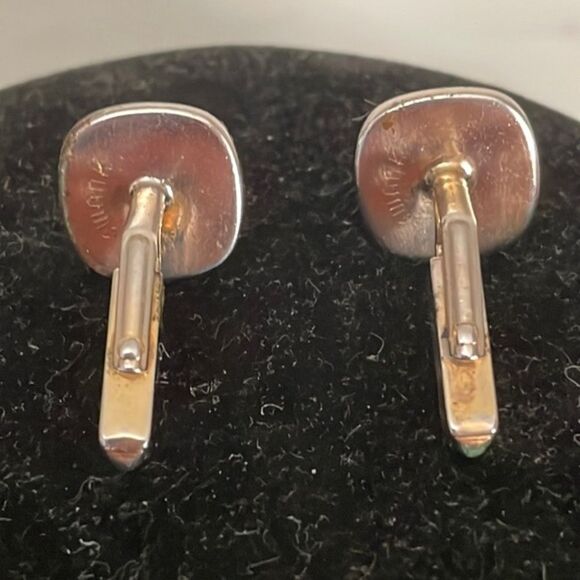 RARE Vintage 1950 MCM Swank antique brass domed red lucite whale back cuff links - Picture 12 of 16